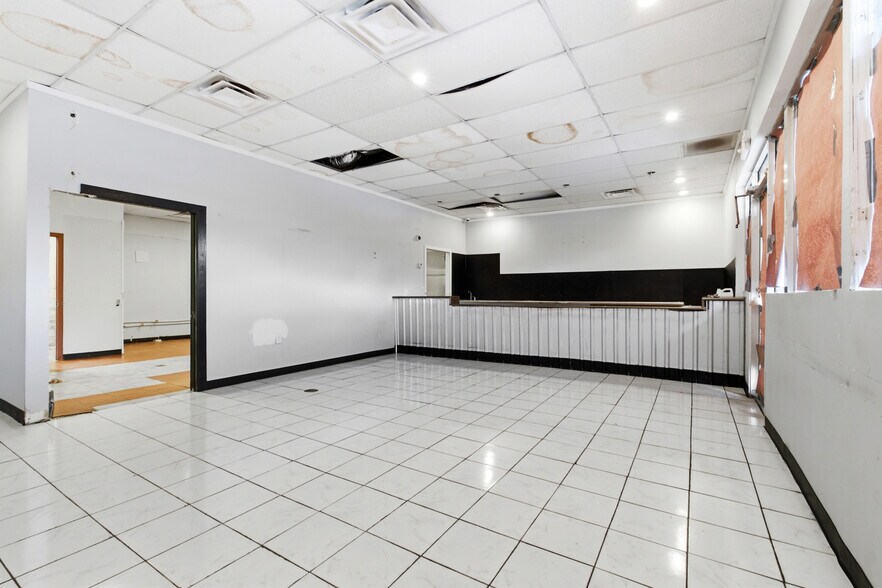 More Photos Of 2575 Flat Shoals Rd, Decatur Freestanding For Sale