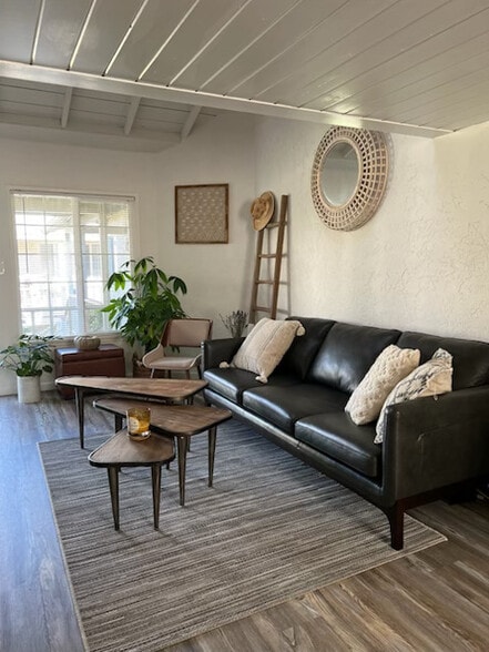 More Photos Of 5901 E Ocean Blvd, Long Beach Apartments For Sale