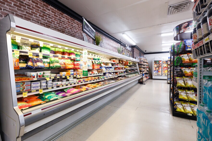 More Photos Of 15 W Main St, Ferron Freestanding For Sale