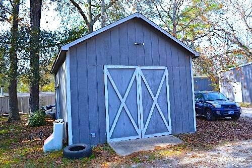 More Photos Of 11584 Rose Rd, Conroe Warehouse For Sale