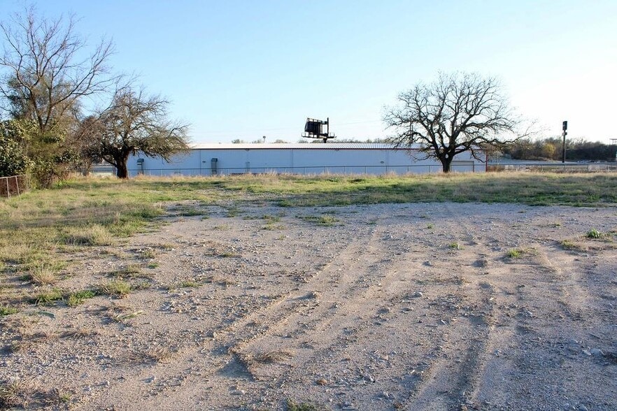 More Photos Of 119 Mikus Rd, Hudson Oaks Land For Lease