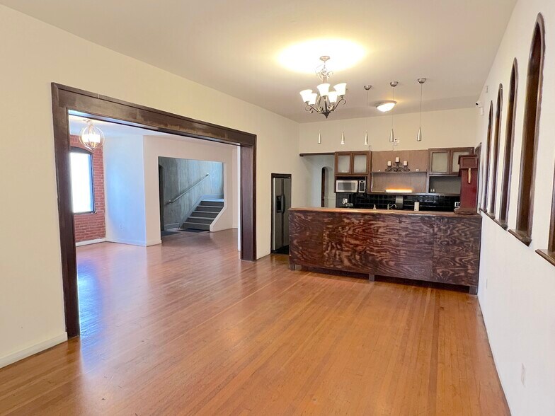 More Photos Of 606 E 6th St, Los Angeles Loft Creative Space For Sale