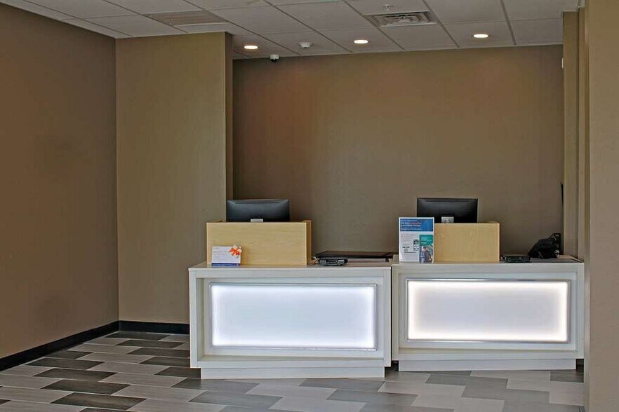 More Photos Of 12282 Emerald Coast Pkwy West, Miramar Beach Hotel For Sale