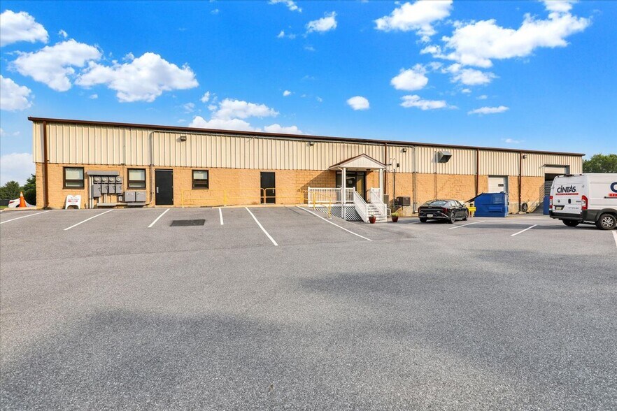 More Photos Of 2745A Leisczs Bridge Rd, Reading Industrial For Sale