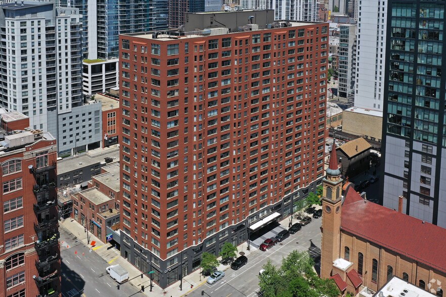 Primary Photo Of 320 W Illinois St, Chicago Apartments For Lease