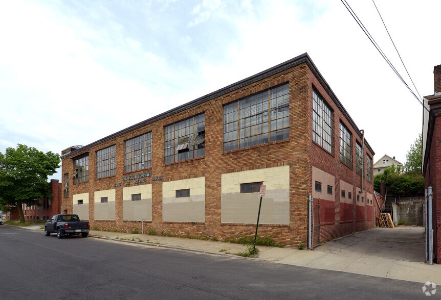 More Photos Of 233-241 W Park St, Providence Research And Development For Lease