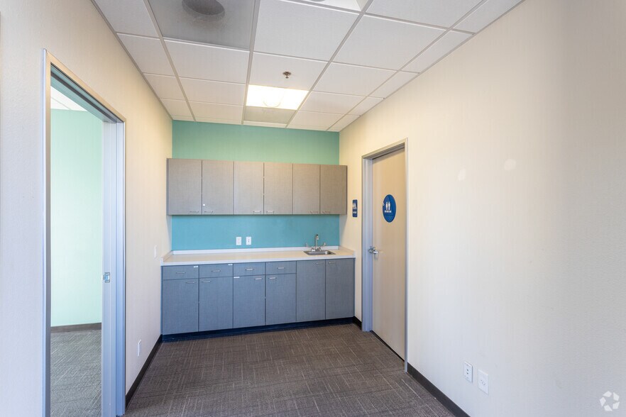 More Photos Of 488 E Valley Pky, Escondido Medical For Lease