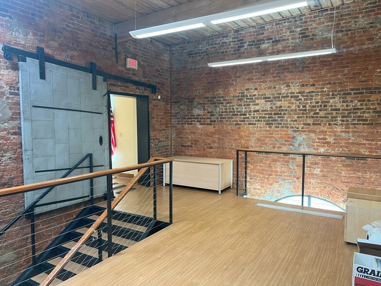 More Photos Of 304 Linwood Rd, Kings Mountain Warehouse For Sale