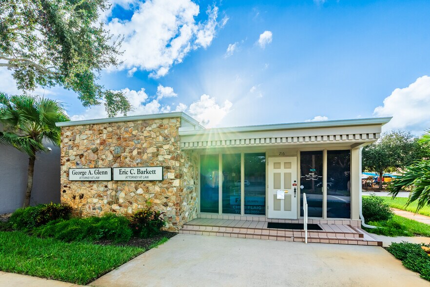 Primary Photo Of 2165 15th Ave, Vero Beach Office For Lease