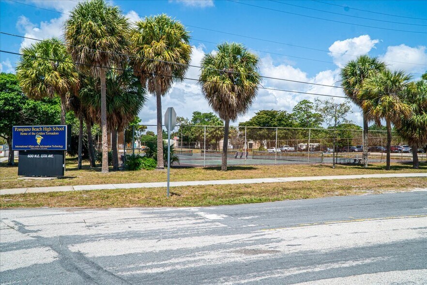 More Photos Of 216 NE 18th Ave, Pompano Beach Apartments For Sale