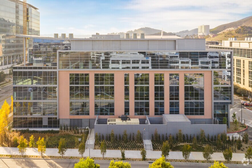More Photos Of 181 Oyster Point Blvd, South San Francisco Research And Development For Lease