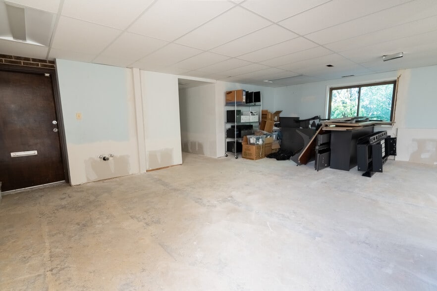 More Photos Of 6600 W College Dr, Palos Heights Medical For Sale
