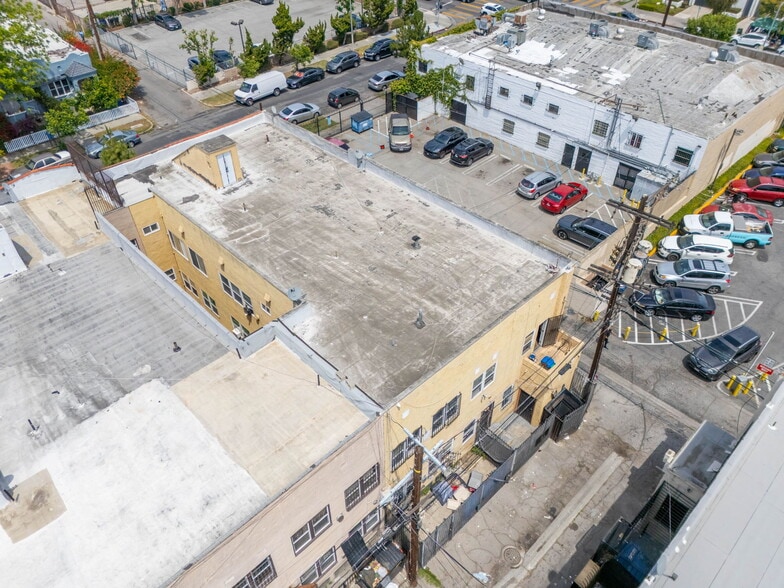 More Photos Of 1014 W 57th St, Los Angeles Apartments For Sale
