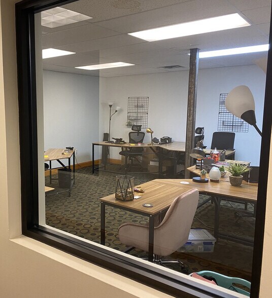 More Photos Of 650 New York St, Memphis Loft Creative Space For Sale