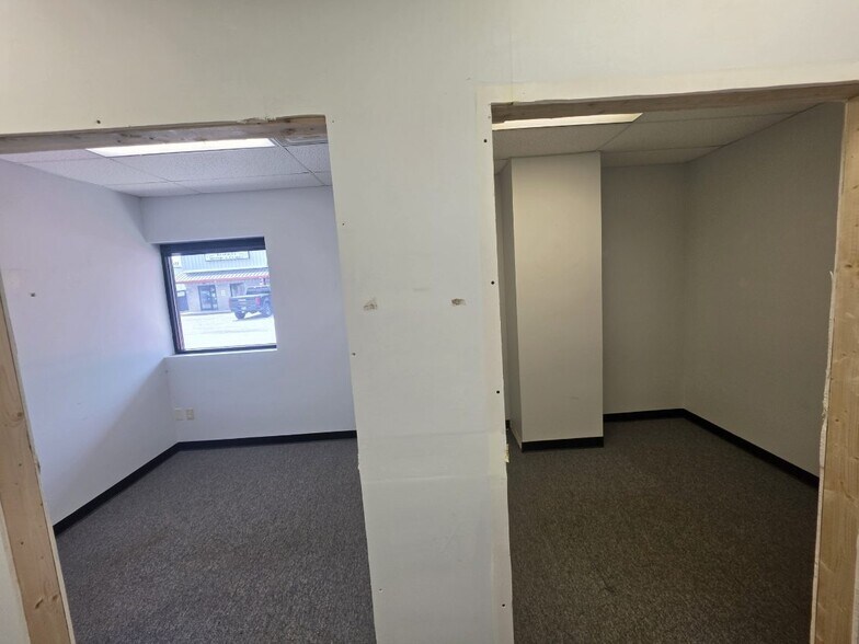 More Photos Of 1030 Elizabeth St, Nicholasville Self Storage For Lease