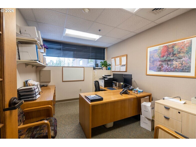 More Photos Of , Coos Bay Office For Sale