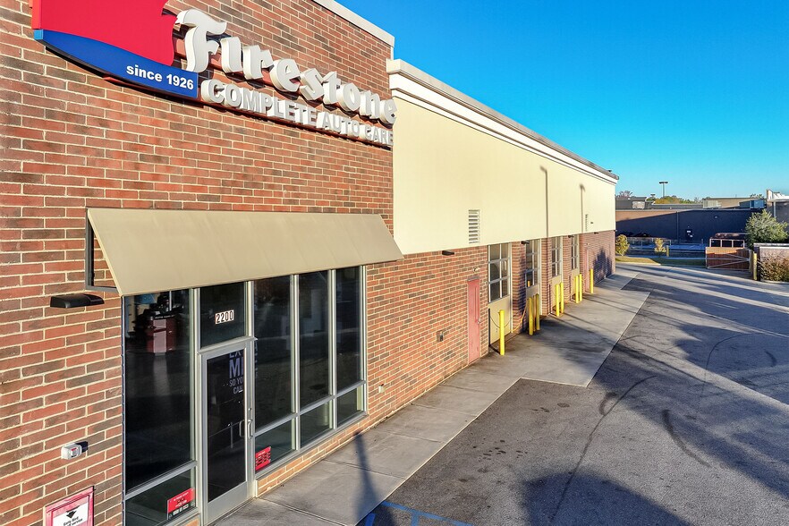 More Photos Of 2200 Interstate Dr, Opelika Auto Repair For Sale