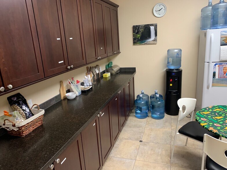 More Photos Of 1020 Aileen St, Lafayette Office Residential For Lease