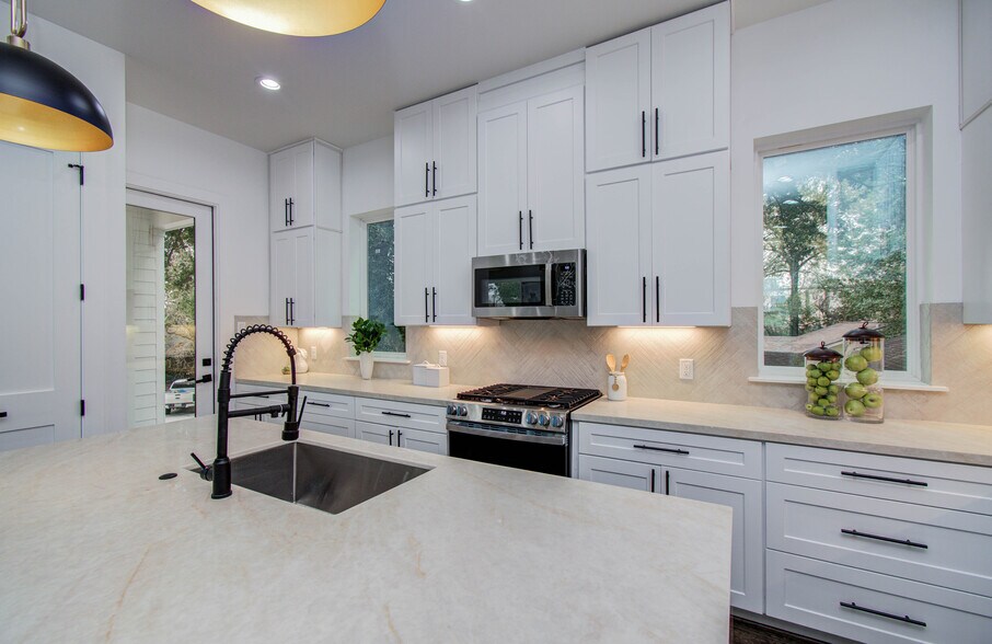 More Photos Of 5024 Winnetka St, Houston Multifamily For Sale