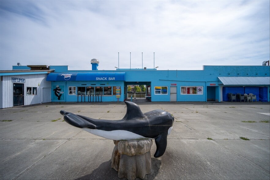 More Photos Of 4874 Birch Bay-Lynden Rd, Blaine Sports And Entertainment For Sale