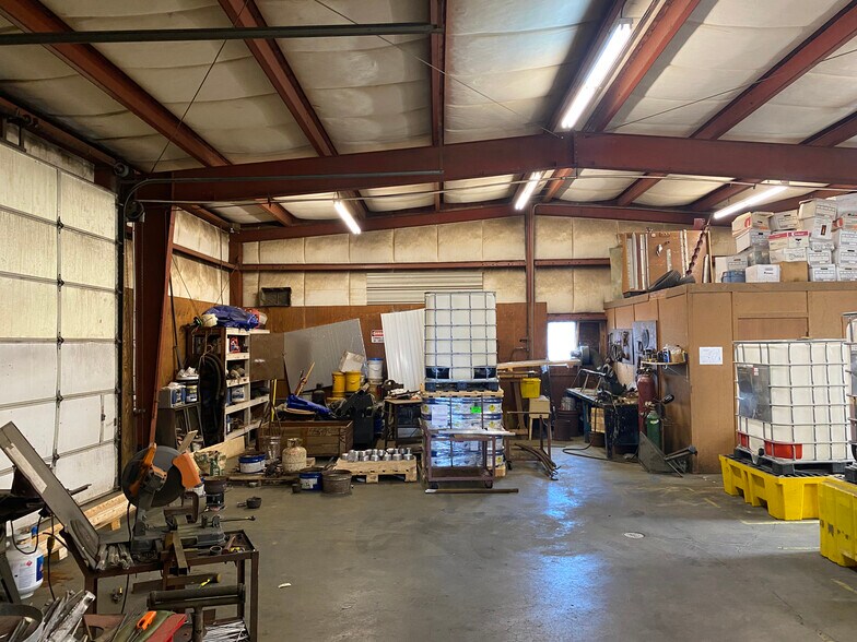 More Photos Of 1012 N 9th Ave, Walla Walla Manufacturing For Sale
