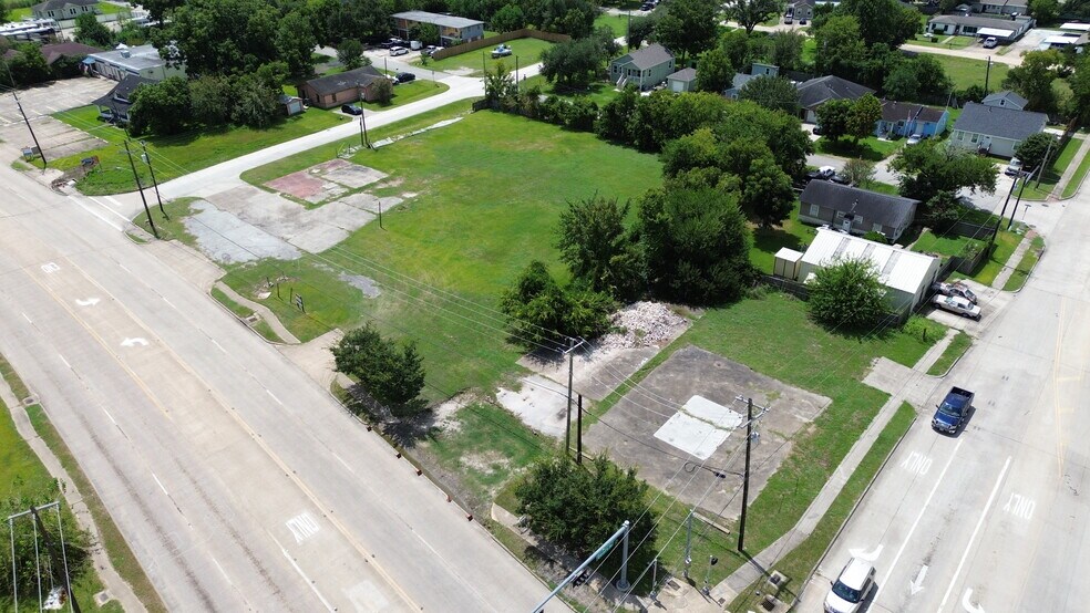 More Photos Of 3106 Highway 3, Dickinson Land For Sale