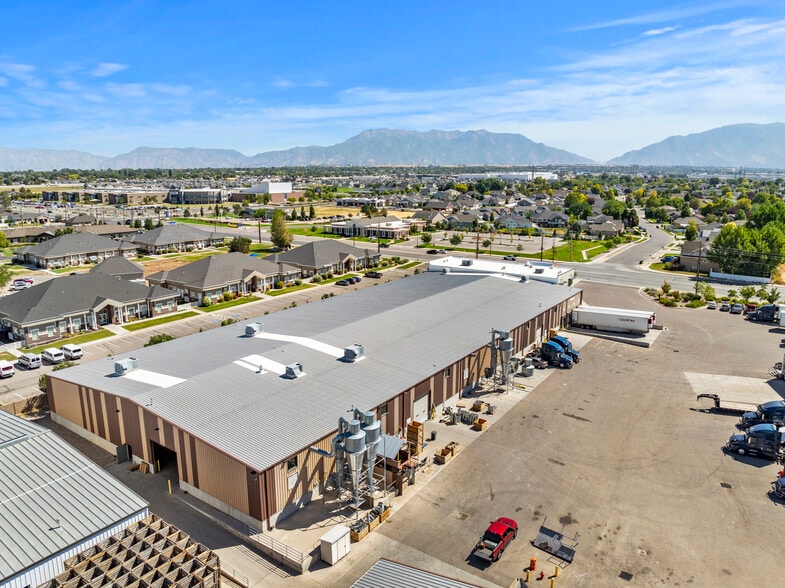 More Photos Of 848 S 2000 W, Syracuse Unknown For Lease