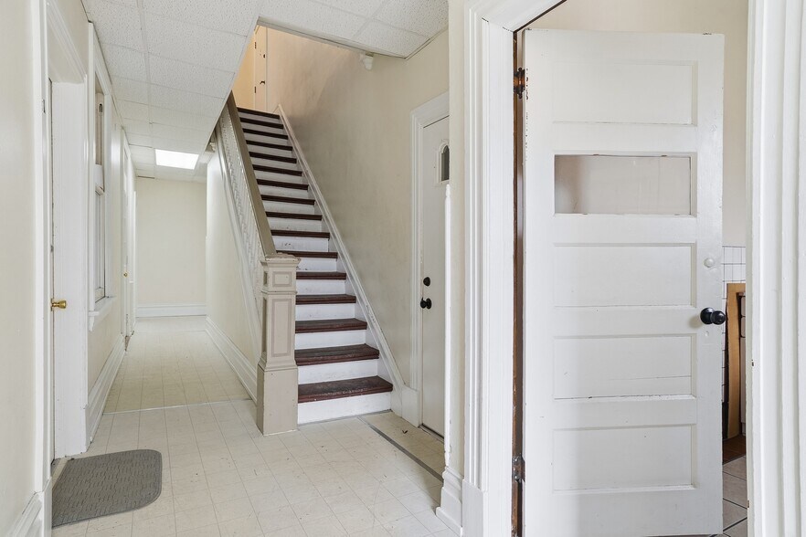 More Photos Of 10 Chesapeake St, Lyndora Apartments For Sale