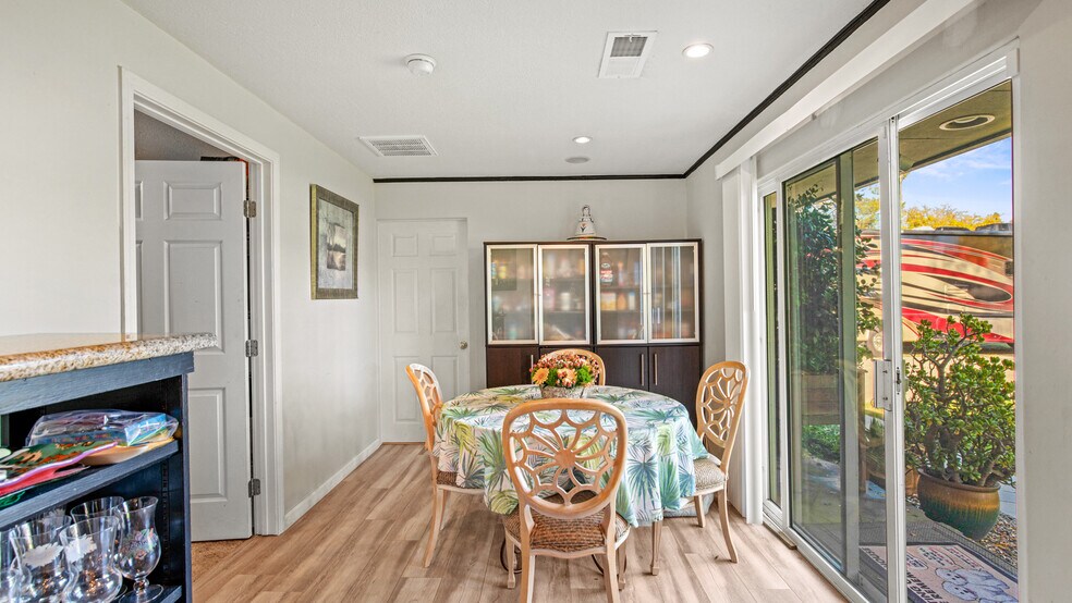 More Photos Of 1403 Rowena Way, Sacramento Specialty For Sale