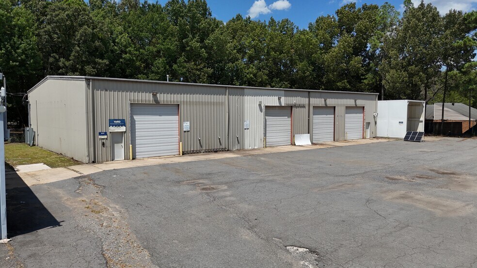 More Photos Of 9110 Interstate 30, Little Rock Warehouse For Lease