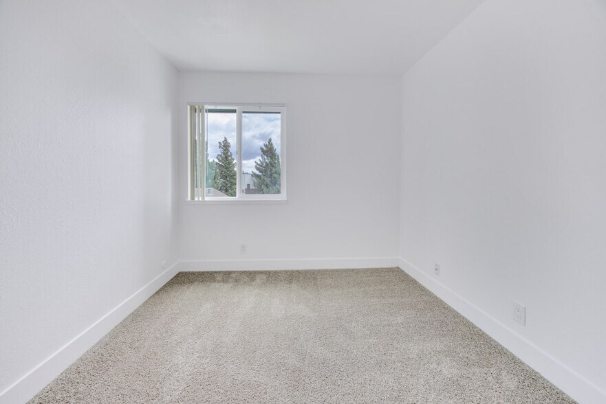 More Photos Of 1700 E Tabor Ave, Fairfield Apartments For Sale