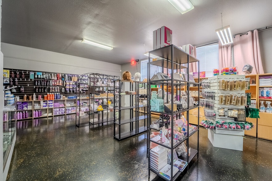 More Photos Of 741-745 Cooper Ave, Yuba City Office For Lease