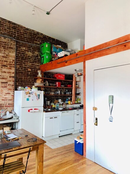 More Photos Of 98 Moore St, Brooklyn Storefront Retail Residential For Sale