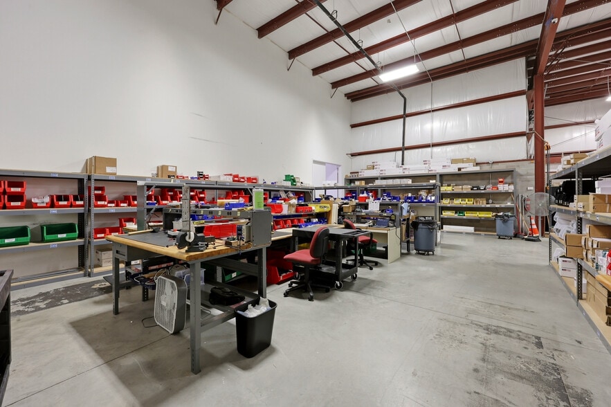More Photos Of 2380 Fortune Dr, Lexington Light Manufacturing For Lease