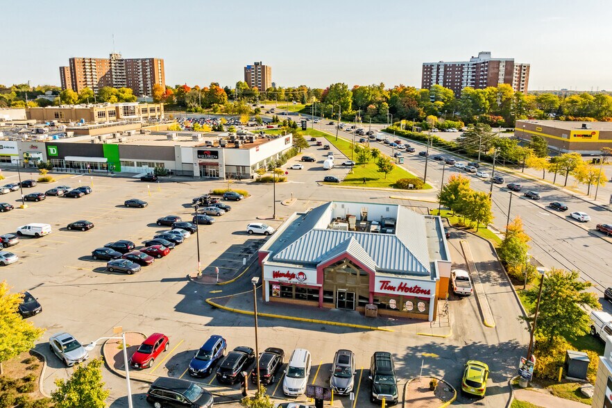 More Photos Of 1585-1611 Merivale Rd, Ottawa Unknown For Lease