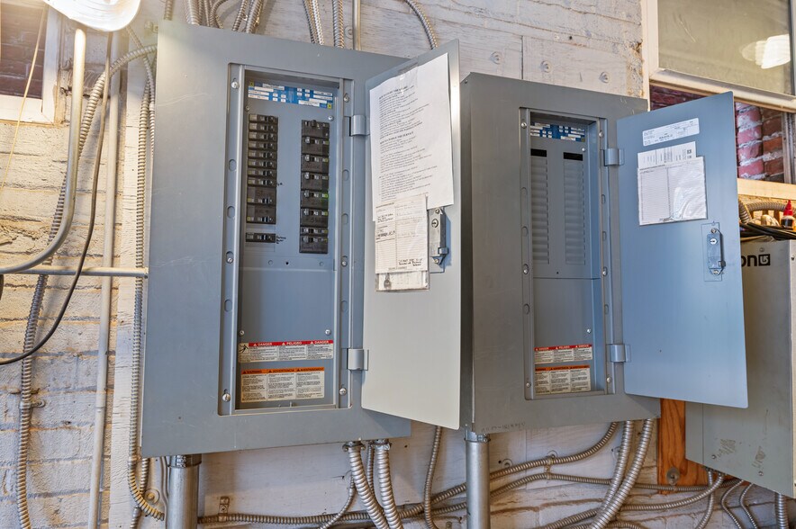 More Photos Of 117 S 16th St, Pittsburgh Storefront Retail Residential For Sale