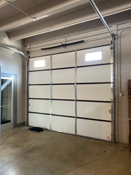 More Photos Of 55 Willow St, Nashville Office For Lease