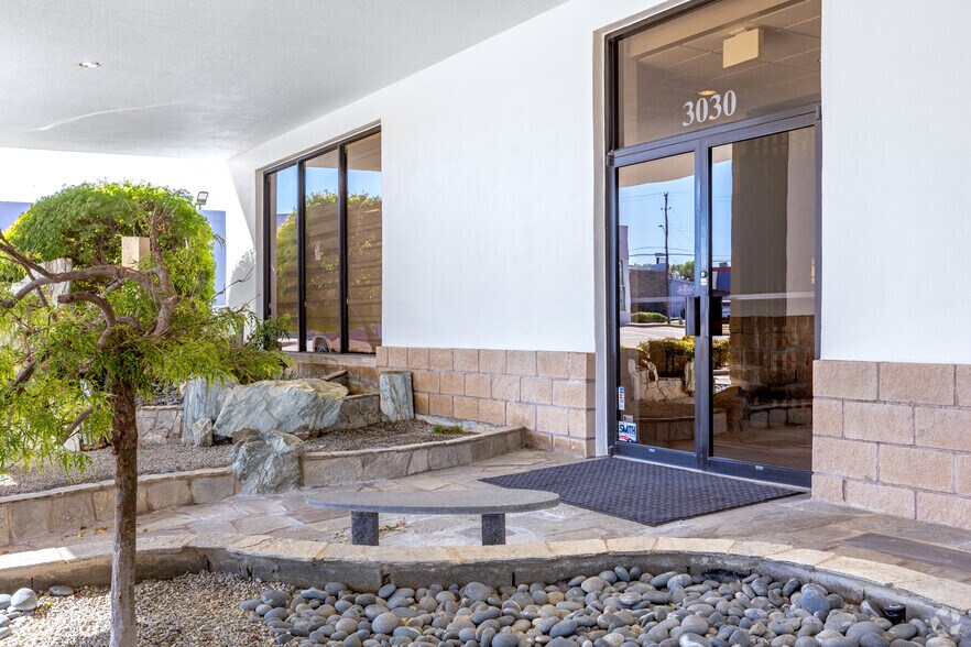 More Photos Of 3030 S Cooper St, Arlington Medical For Sale