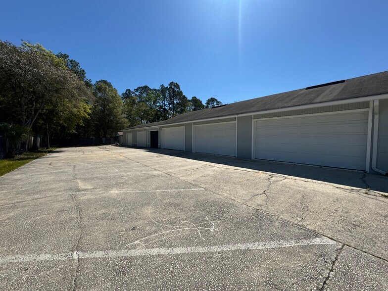 More Photos Of 7727 Blanding Blvd, Jacksonville Auto Repair For Sale