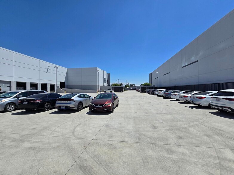 More Photos Of 510 S Magnolia Ave, Ontario Warehouse For Sale