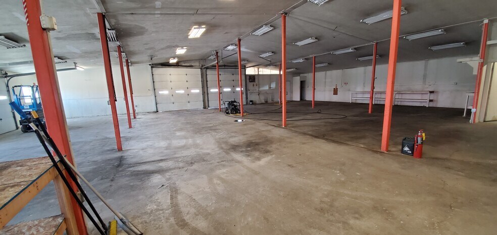 More Photos Of 1615 N Woodruff Ave, Idaho Falls Industrial For Lease