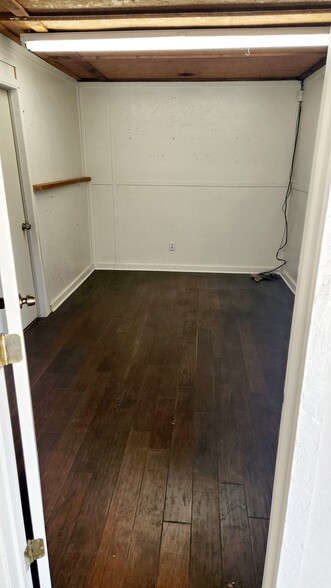 More Photos Of FM-1314 & McQueen, Conroe Warehouse For Lease