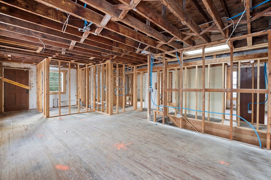 More Photos Of 204 Magnolia St, New Smyrna Beach Restaurant For Sale