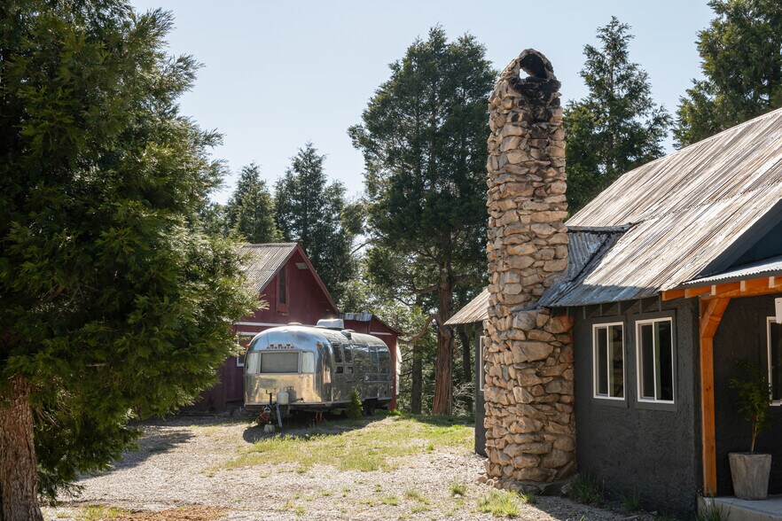 More Photos Of 25807 State Highway 189, Twin Peaks Hotel For Sale