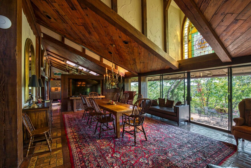 More Photos Of 754-756 E Stonehill Rd, Ozark Office Residential For Sale