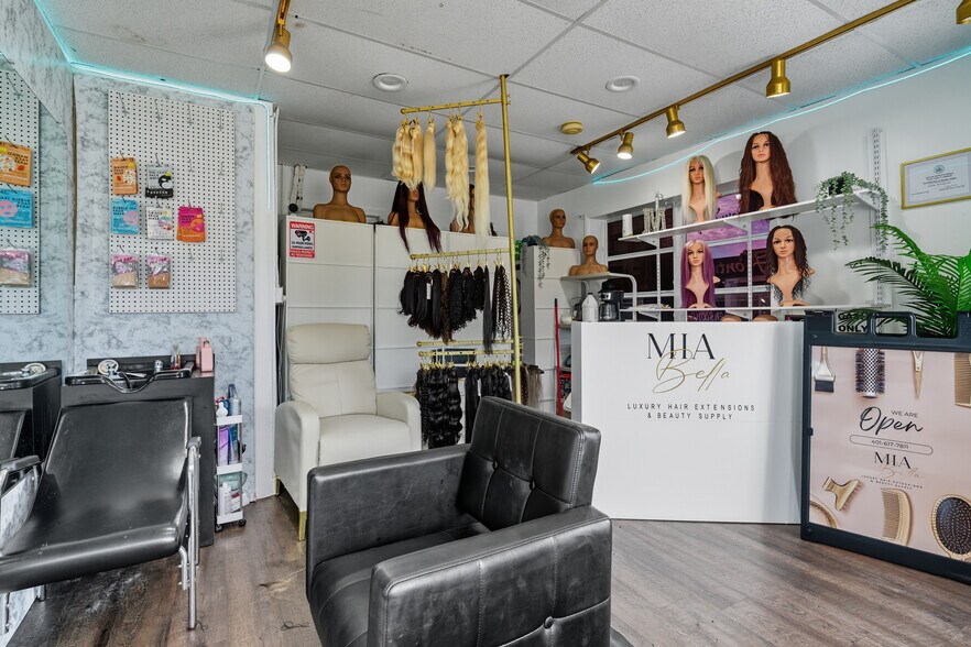 More Photos Of 1043-1045 Charles St, Providence Storefront Retail Residential For Sale