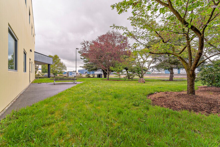 More Photos Of 1415 Pacific Dr, Burlington Light Distribution For Sale