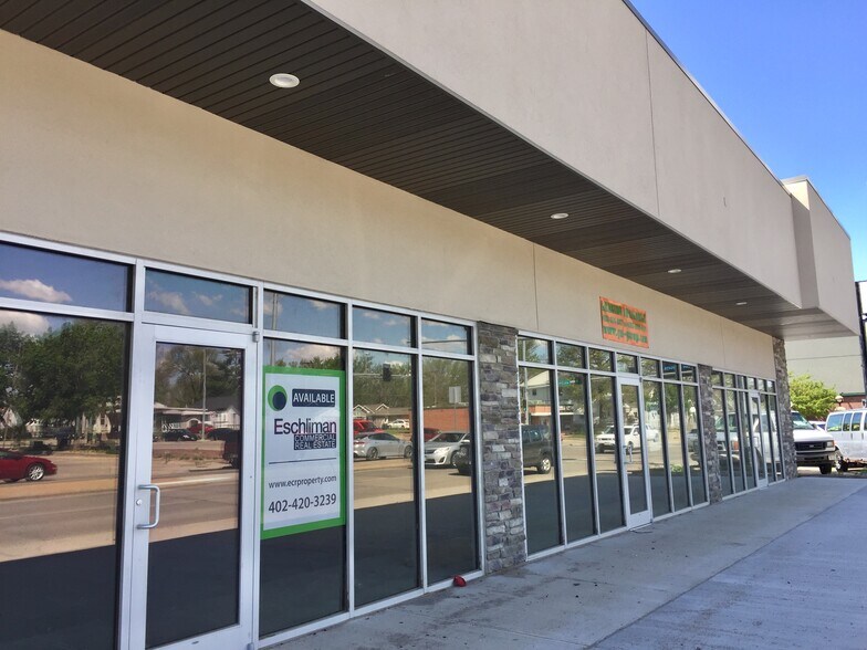 Primary Photo Of 1433 N 27th St, Lincoln Storefront Retail Office For Lease