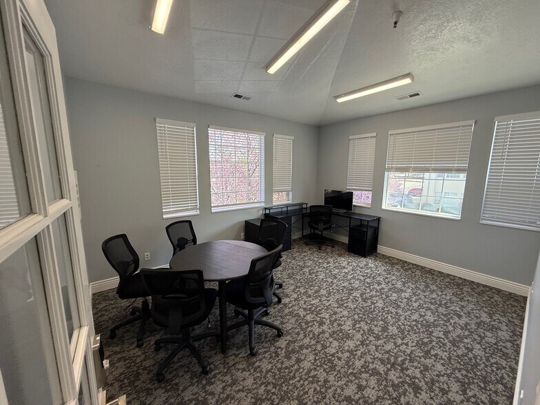 More Photos Of 9571 S 700 E, Sandy Office For Lease