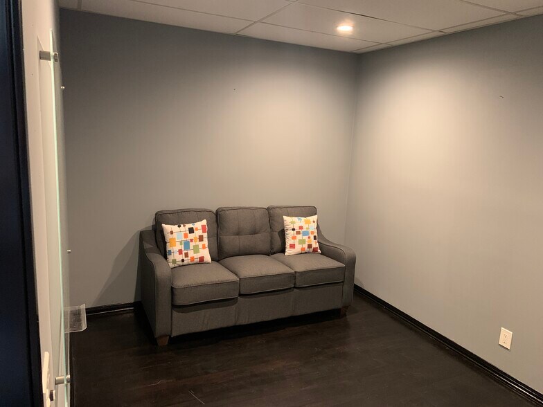 More Photos Of 12260-12268 Ventura Blvd, Studio City Storefront Retail Office For Lease